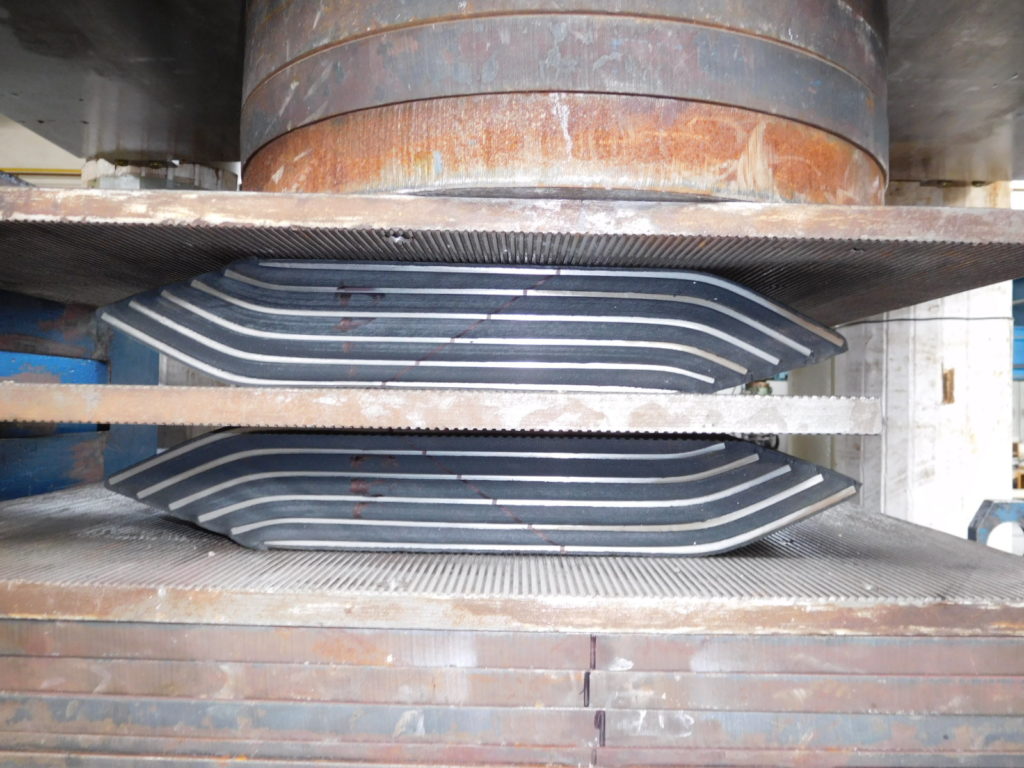 test aderenza elastomerici shear bond test